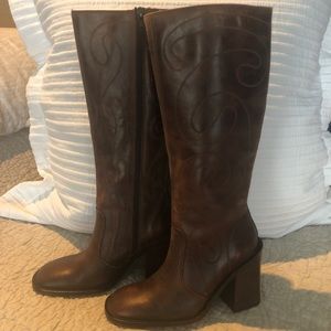 Vintage Frye brown leather knee boots EUC size 5.5